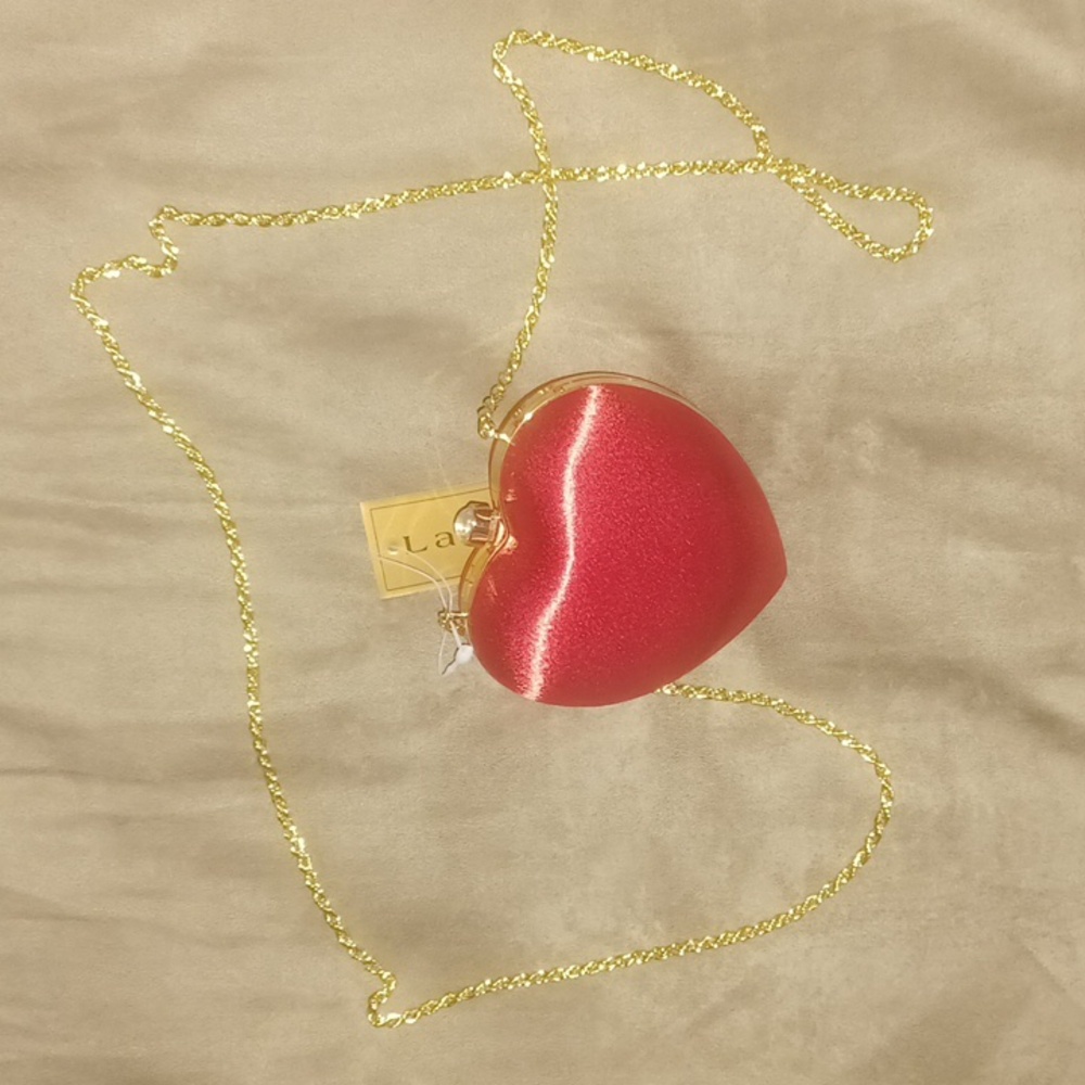 La Regale Radiant Red Heart Clutch